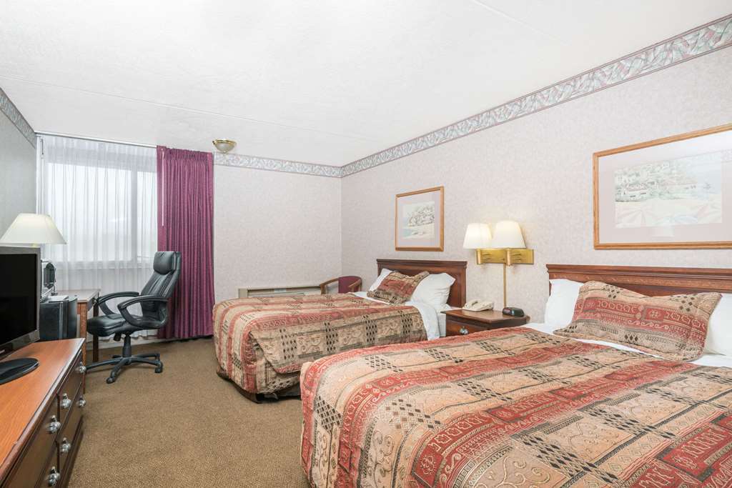Everspring Inn And Suites Marshall Room photo